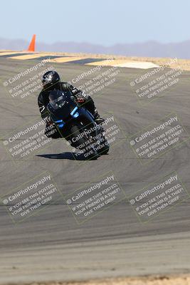 media/Mar-28-2022-Superbike Trackdays (Mon) [[b8603d0f67]]/Open Track Time/Turns 9 and 10/